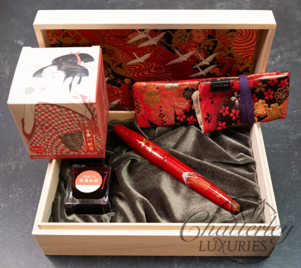 Taccia Empress Aka-Fuji Maki-e Limited Edition Fountain Pen - Image 8