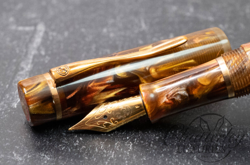 Atelier Lusso Hydra Gold & Cream Resin Fountain Pen