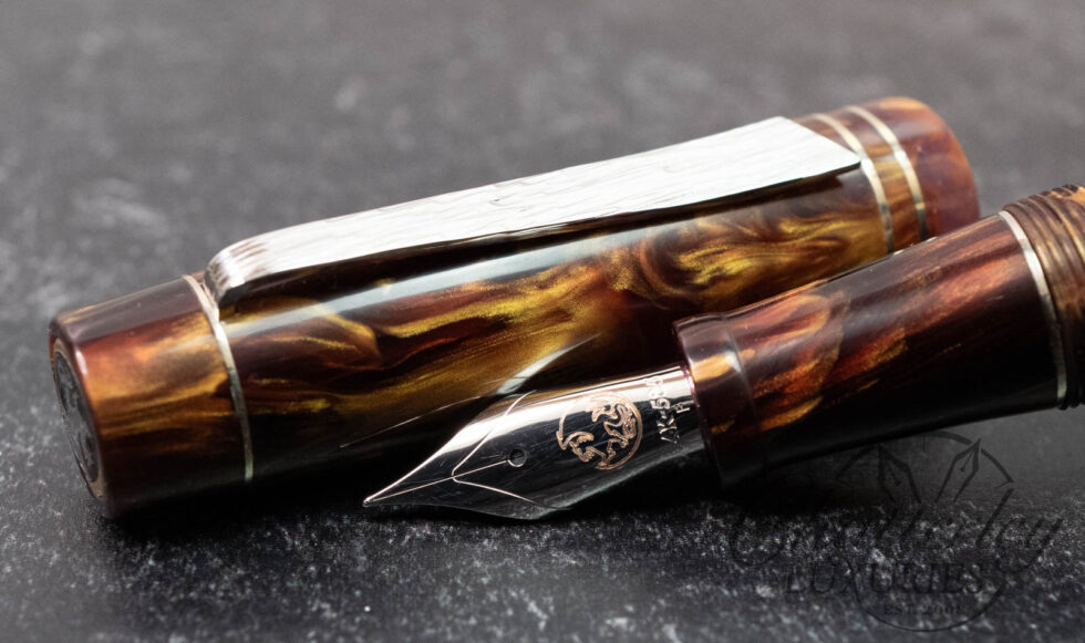 Atelier Lusso Carina Hapalua 15 White Paua Abalone & Resin Fountain Pen with Hammered "Shredded" Clip