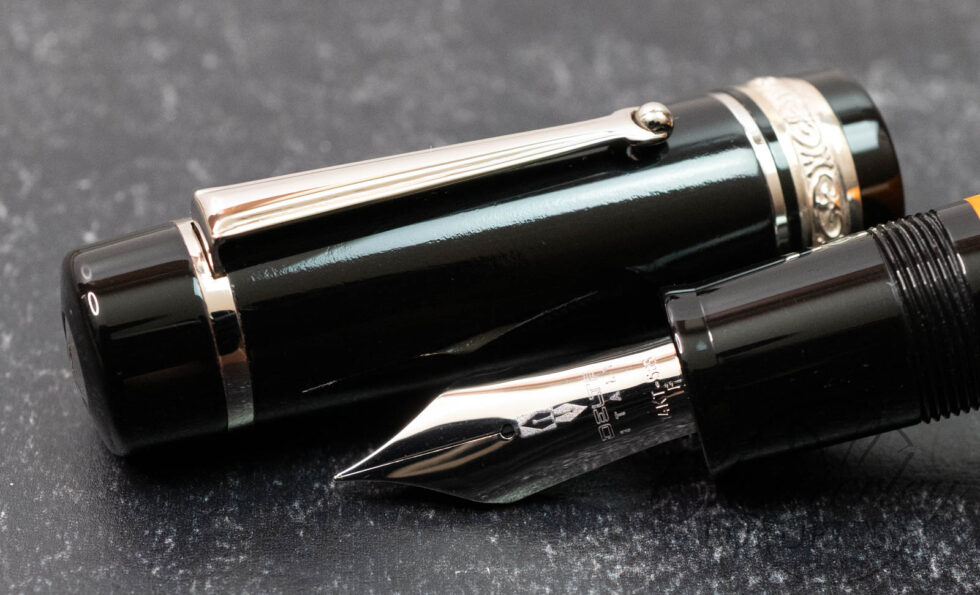 Delta Dolce Vita Oversized Palladium Trim Fountain Pen