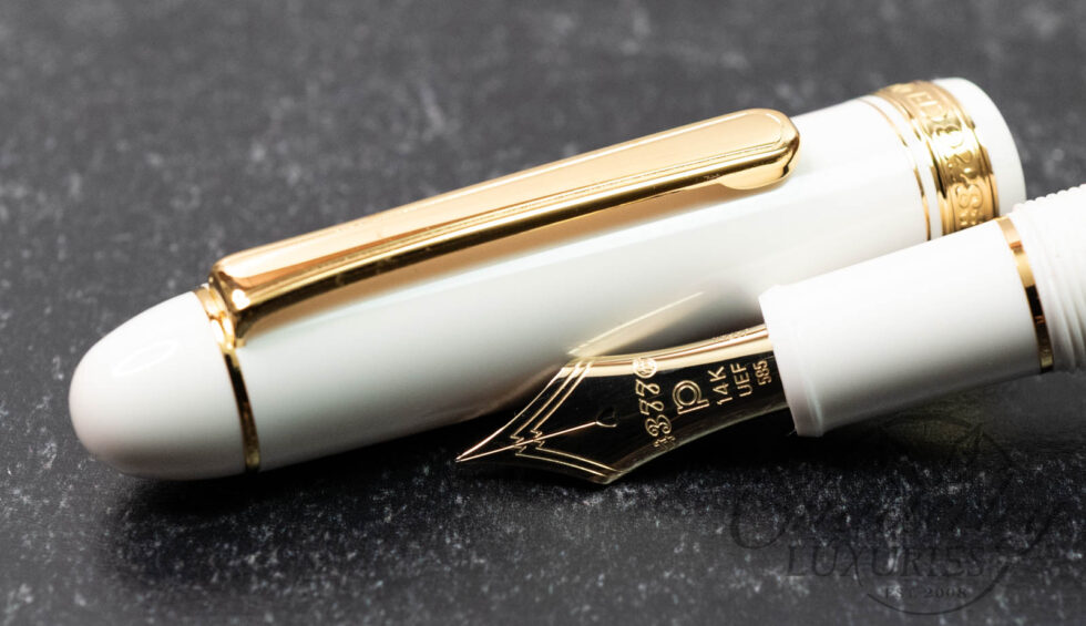 Platinum #3776 Century Chenonceau White Fountain Pen