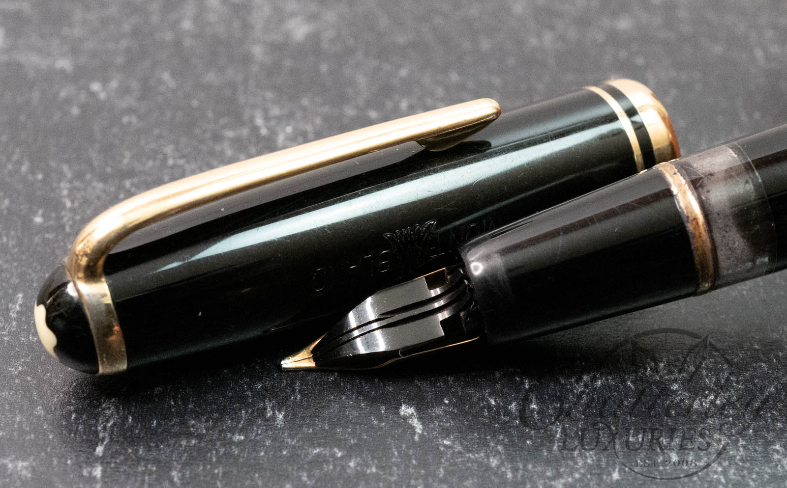 Montblanc Vintage No. 256 Black Resin Fountain Pen - Image 2