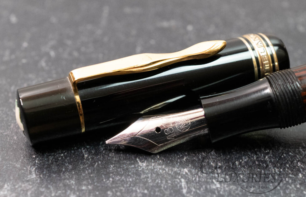 Montblanc Vintage L136 Black Celluloid Fountain Pen