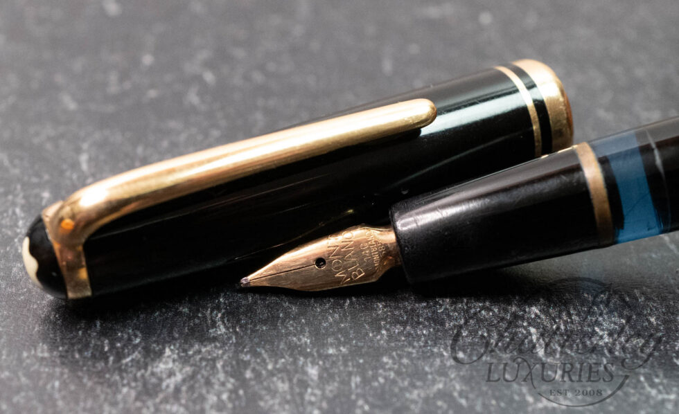 Montblanc Vintage No. 252 Black Resin Fountain Pen