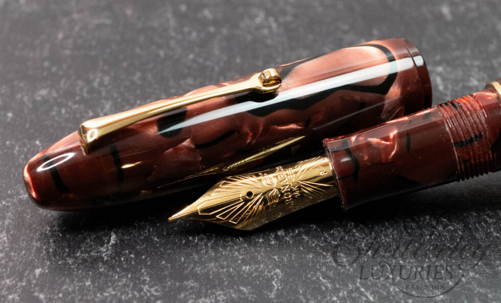 Leonardo Cigar Minimalist Scarlet Original Celluloid Fountain Pen