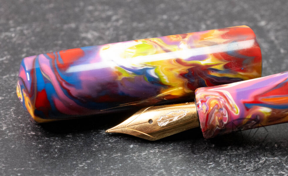 Iron Feather Creative Custom Swirl Fountain Pen