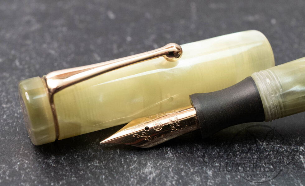 Bexley Lime Pearl Limited Edition Fountain Pen