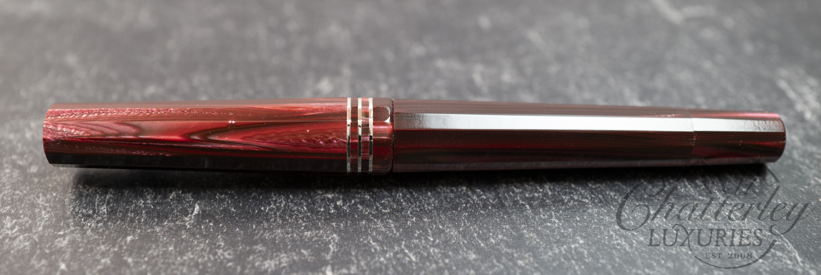 万年筆 レオナルド Wild World Celluloid LE Leonardo Novelli Tredici Limited Edition Wild World Ruby Celluloid