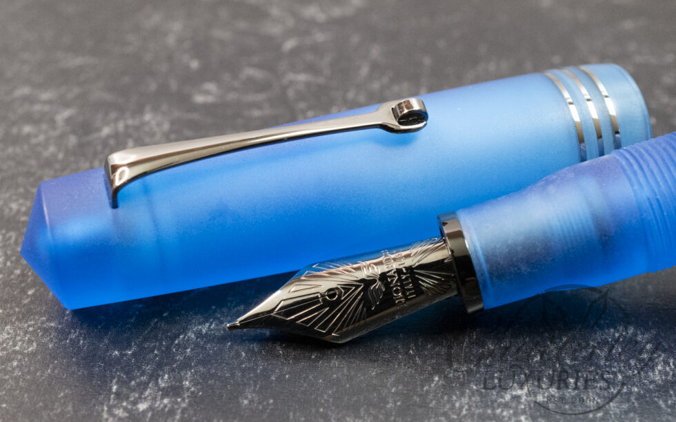 Leonardo MZG Pura Collection Acqua Frosted Blue Satin Demo Fountain Pen